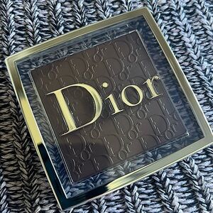 Dior Face and Body Powder-no-powder